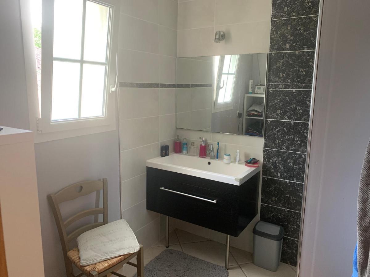 Les 5 Timbres Villa Montpellier-de-Médillan Exterior foto
