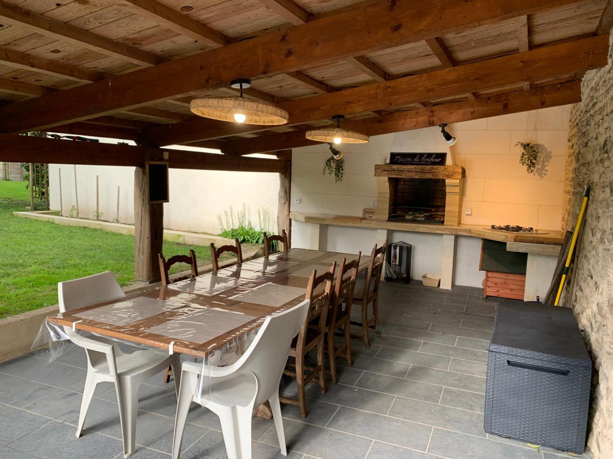 Les 5 Timbres Villa Montpellier-de-Médillan Exterior foto